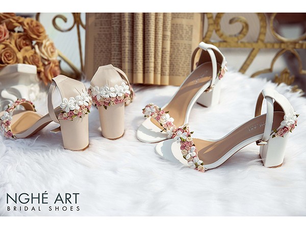 Thiết kế giày cưới độc đáo, mang ý nghĩa sâu sắc đến từ nhà Nghé Art