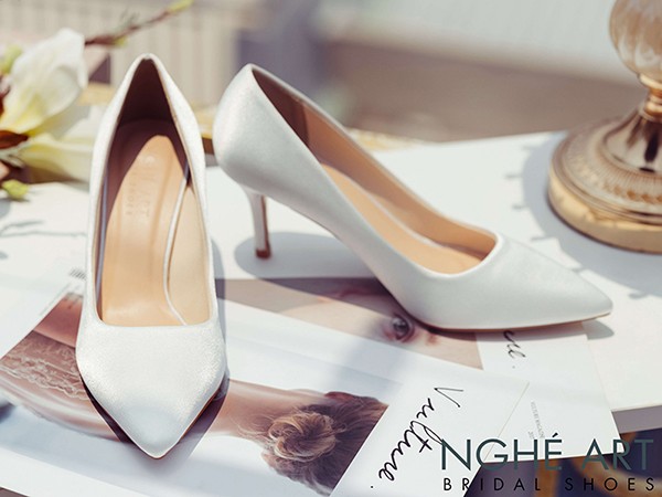 Giày Basic Chất Lụa Satin - kiểu giày không thể thiếu trong tủ đồ của các cô nàng Trendy