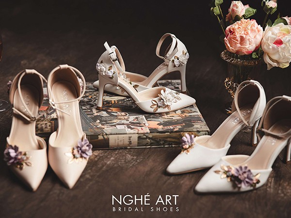 Bộ sưu tập giày đính hoa mới nhất đến từ nhà Nghé Art Bridal Shoes