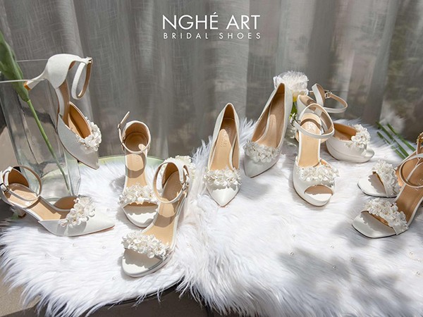 Giày cưới cho quý cô thanh lịch