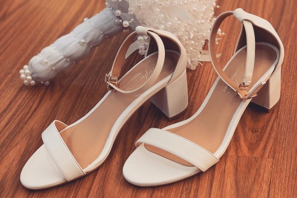 Giày cưới Nghé Art basic quai sandal trắng 252 - 5 phân