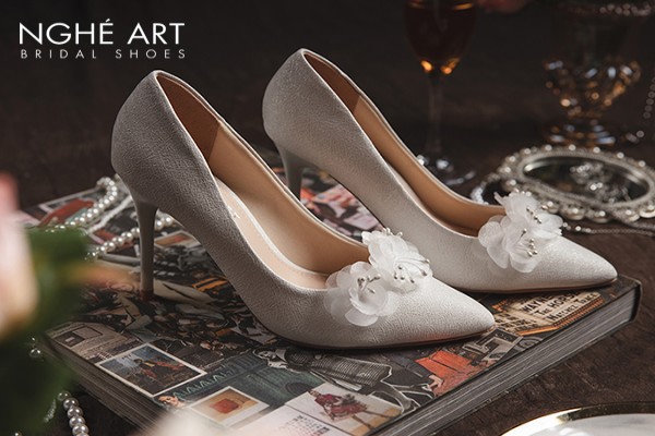 Giày cô dâu Nghé Art cao gót 378 - Trắng - 10 phân