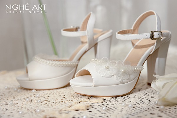 Giày cưới Nghé Art cao gót mũi đúp 452 - Trắng - 12 phân