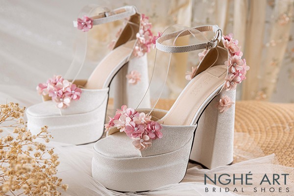 Giày cưới Nghé Art 15 cm đính hoa tú cầu 521-501-15P-NHU-TRANG - Trắng hoa Hồng - 15 phân